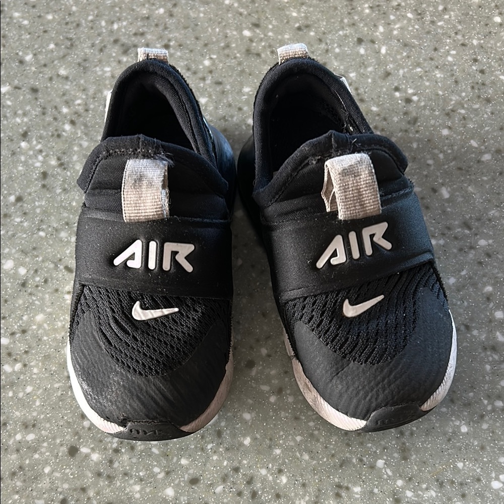 Toddler Nike Airs size 8